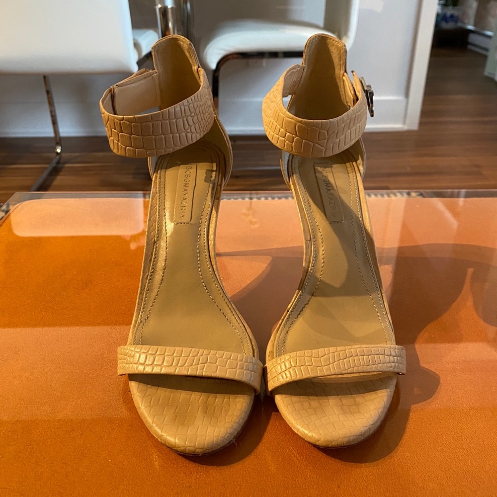BCBG MaxAzria Open Toe Ankle strap size 8